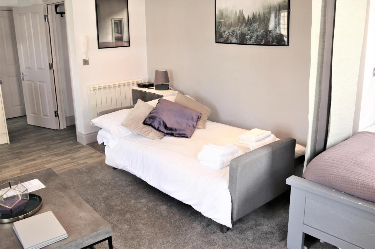 Hampton Court - The Kings Rest Διαμέρισμα Molesey Εξωτερικό φωτογραφία